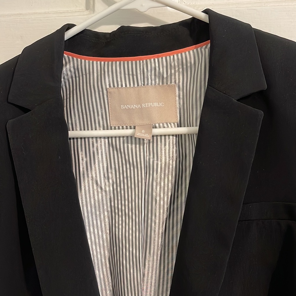 Banana Republic blazer, size 8! Great condition! - Picture 6 of 7